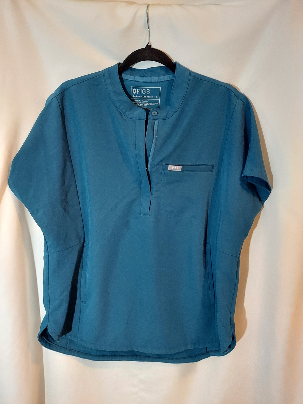 FIGS Technical Collection Montex Relaxed Scrub Top - Caribbean Blue Teal - L